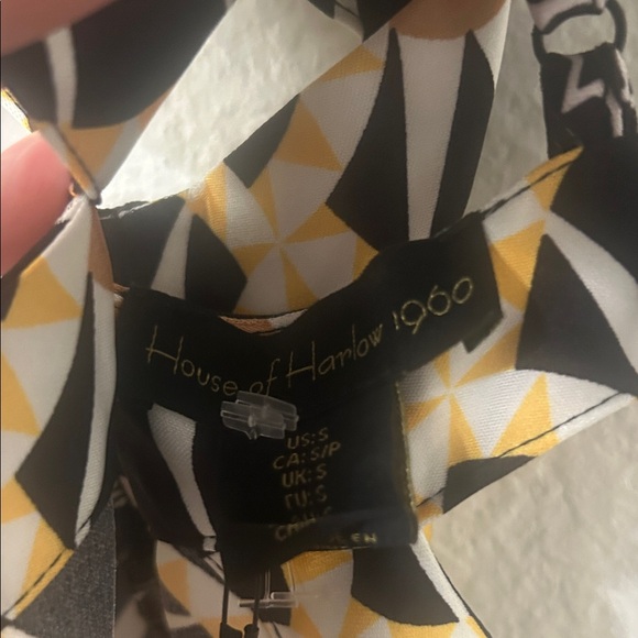 House of Harlow 1960 Black and Gold Geometric Backless Dress - Picture 2 of 4